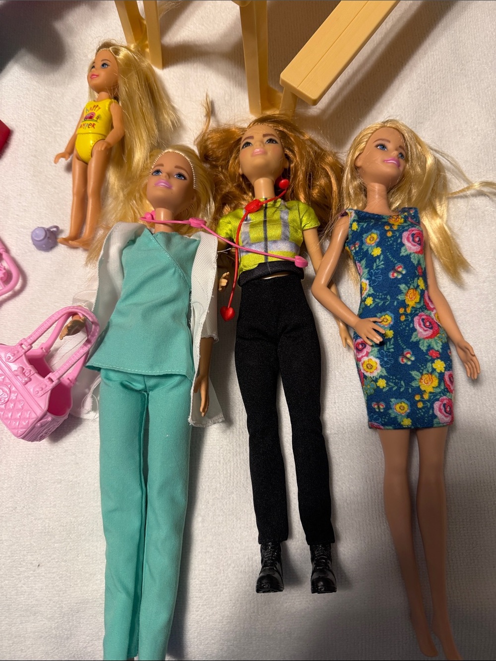 Barbie-HUGE LOT - Picture 2 of 6